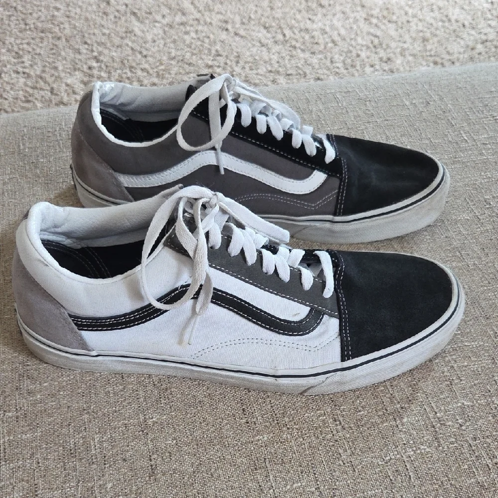 Vans White, Grey & Black UA Old Skool Shoes Mens 13 - Picture 3 of 10